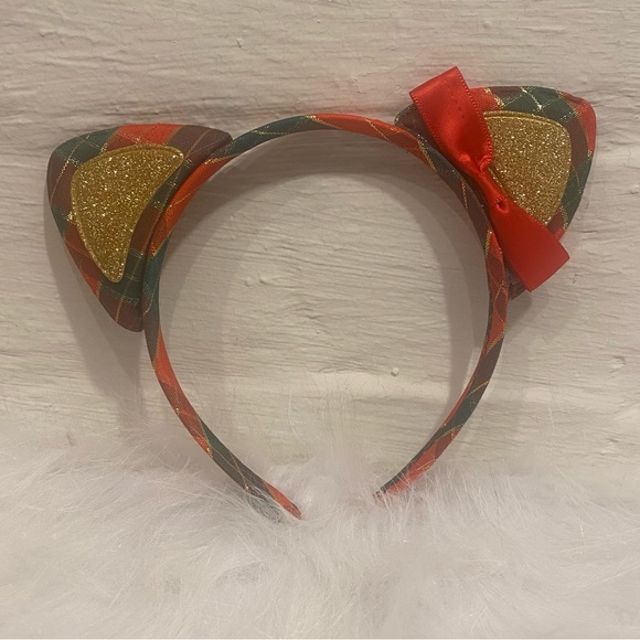Bundle of Christmas headbands and a Santa hat 🎅 - Picture 6 of 7